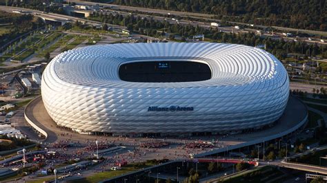 Allianz Arena part of Germany's bid for EURO 2024 : Official FC Bayern ...