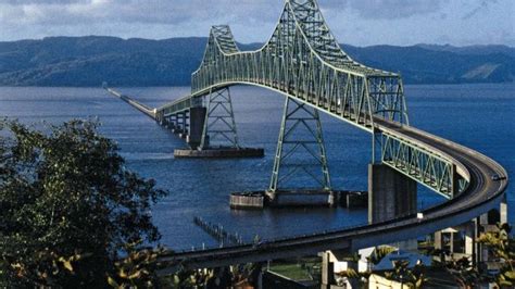 Astoria Bridge | Description, Length, History, & Facts | Britannica