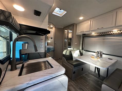 Thor Class C Motorhome - Operation Recreation