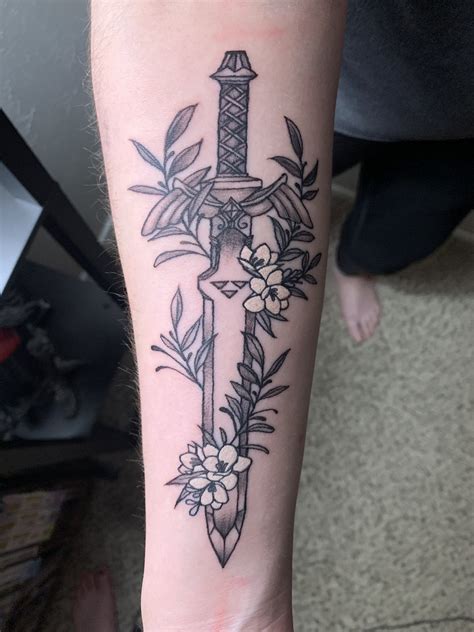 Discover more than 64 zelda master sword tattoo latest - in.cdgdbentre