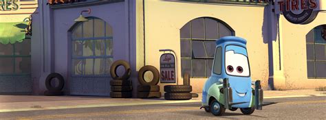 Guido | Characters | Disney Cars