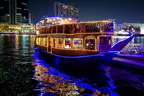 Dhow Cruise In Dubai: The Best Way Of Touring The City!