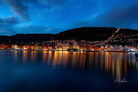 Bergen at night by saeppo on DeviantArt