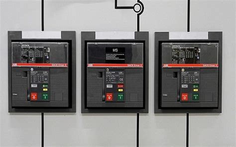 Switchgear : Features, Working, Components, Types & Functions