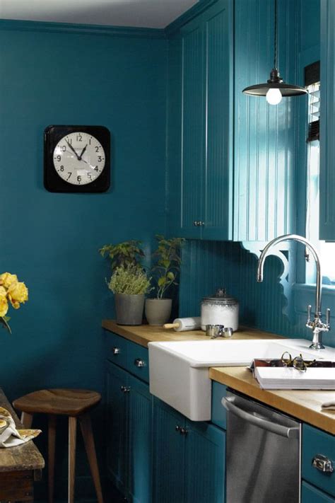 Teal Blue Kitchen Walls | Cabinets Matttroy