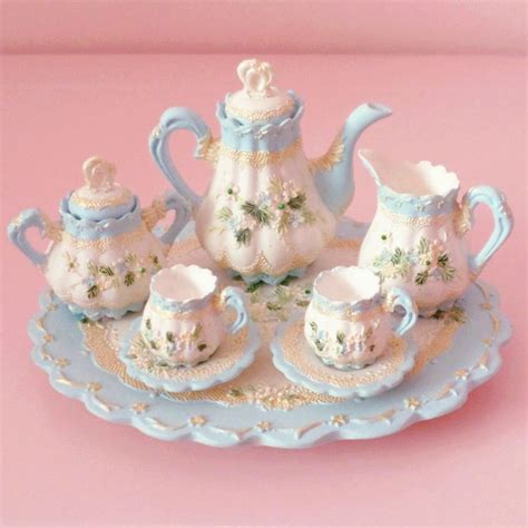 1000+ images about Miniature Tea Sets on Pinterest | Tea service ...