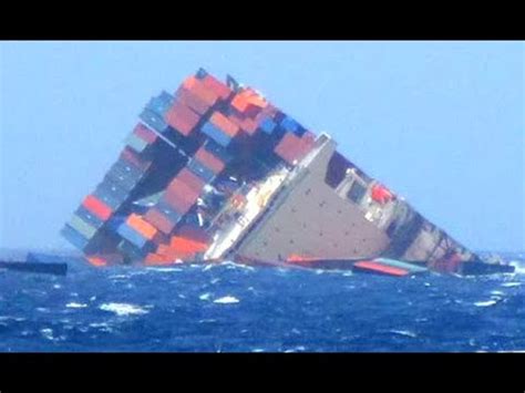 Top 10 Large Container Ships Crashing at Waves In Storm - YouTube