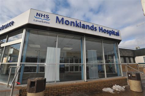 Fate of Monklands Hospital to be decided by NHS Lanarkshire bosses ...