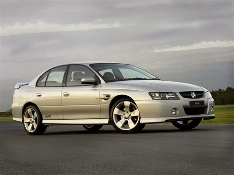 Holden Commodore Vy Calais - motormobilindo