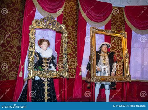 King Henry 8th and Queen Elizabeth I Wax Figures at Madame Tussauds Wax ...