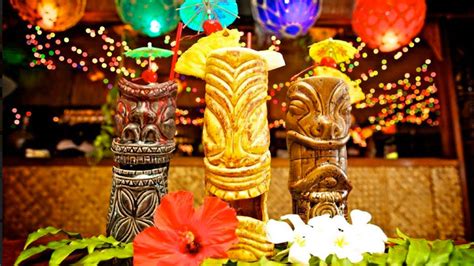 5 Timeless Must-Visit Hawaii Tiki Bars | TravelAge West