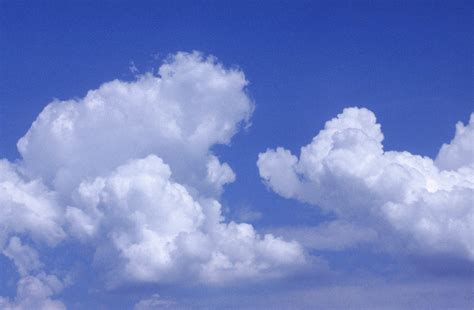 Cloud Shapes | FREE WALLPAPER