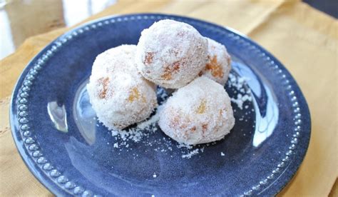 Italian Fried Bread Dough with Sugar • Homemade Italian Cooking