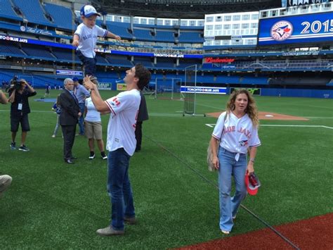 Justin Trudeau and Sophie Grégoire Trudeau announce separation | CBC News