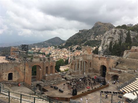 Visiting The Ancient Theatre of Taormina with kids - trulymadlykids.co.uk