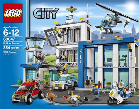 Купить LEGO City Police 60047 Police Station в интернет-магазине Amazon ...