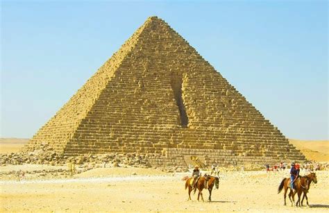 Pyramid of Menkaure: Dimensions, Height, Interior and Facts -Amon Ra