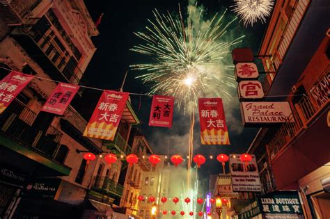 Wild Lunar New Year's fireworks erupt in San Francisco