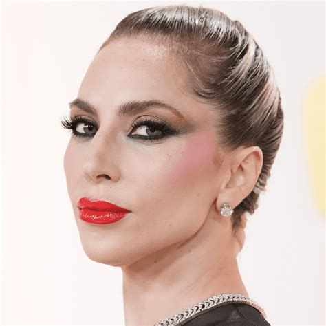 Lady Gaga's Oscars Makeup Was a Nod to an Iconic '80s Music Video