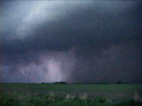 Hallam Tornado Damage Photos and Video May 22 2004 and Columbus Supercell