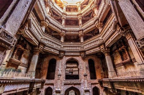 Adalaj Stepwell Ahmedabad, History, Timings, Entry Fee & Facts