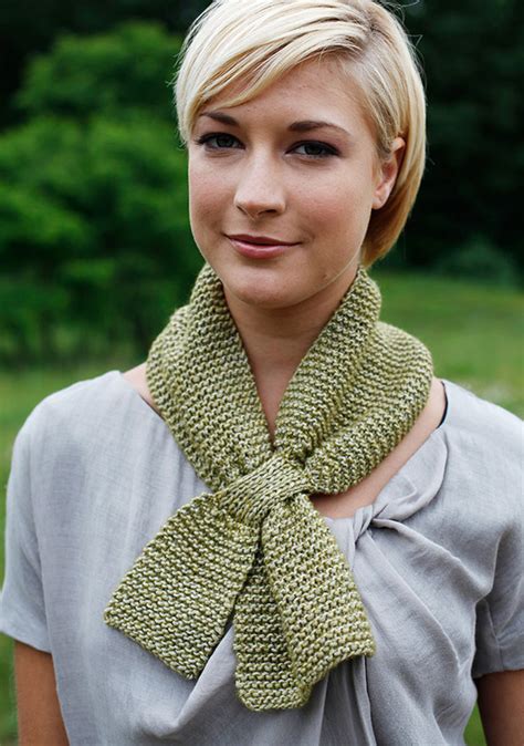 Free free keyhole scarf knitting pattern Patterns ⋆ Knitting Bee (7 ...