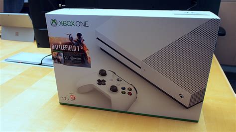 Hands-on: Xbox One S - a 4K and HDR-capable gaming console ...