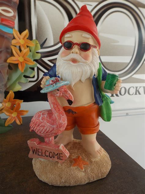 Funny garden gnomes, Funny gnomes, Gnome garden