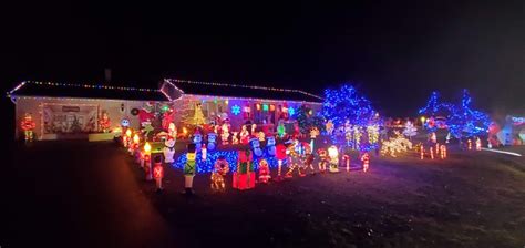 5th Annual Holiday Light Tour Winners - Zuber Realty