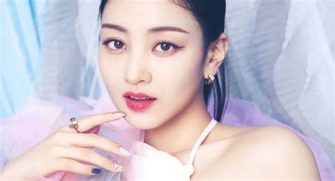 TWICE's Jihyo offers fans a sneak preview of solo debut single 'Killin ...