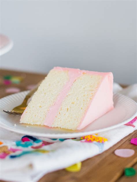 Light and Fluffy Sugar Free Vanilla Cake that Tastes Like the Real Deal ...