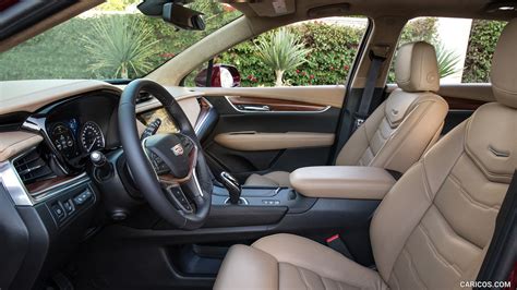 Cadillac XT5 | 2017MY Platinum | Maple Sugar Interior with Jet Black ...