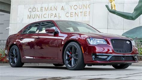 The 2023 Chrysler 300C Is A Tire-Smoking Hemi V-8 Mic Drop, 60% OFF