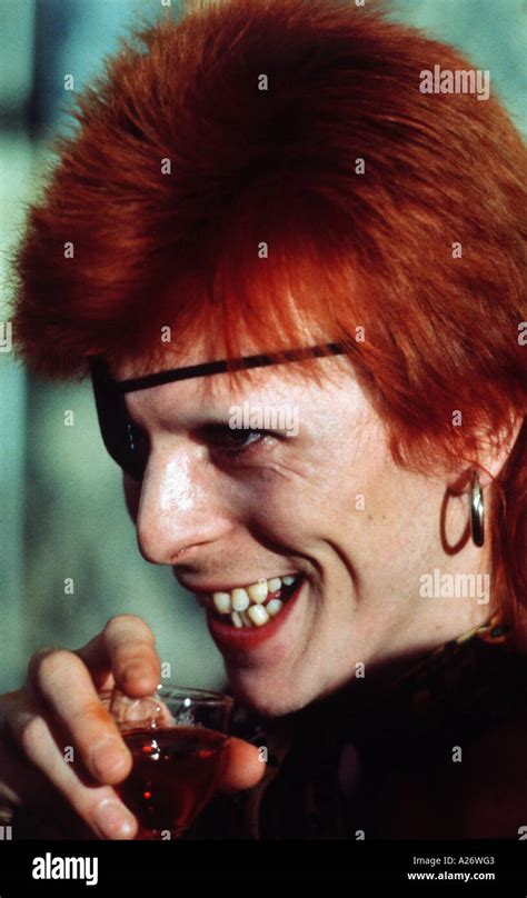 DAVID BOWIE as Aladdin Sane in 1974 Stock Photo - Alamy