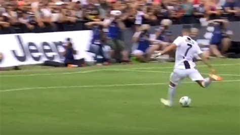 Ronaldo scores first Juventus goal during preseason friendly, destroys ...