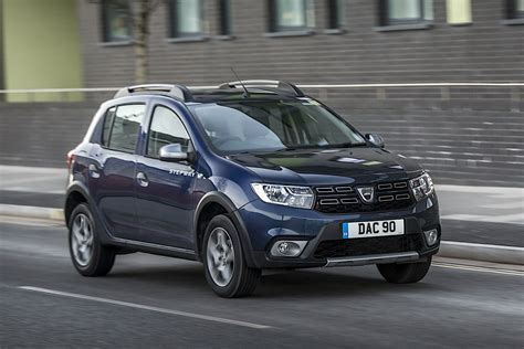 DACIA Sandero Stepway Specs & Photos - 2016, 2017, 2018, 2019, 2020 ...