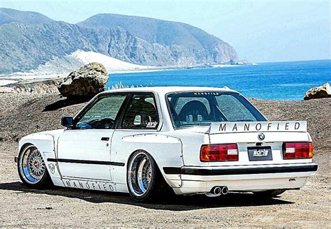 BMW 325is by Rocket Bunny | Bmw e30, Bmw, Bmw e30 m3