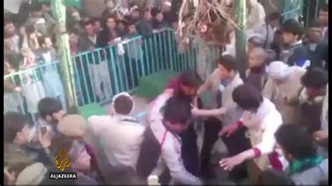 Four sentenced to death in Farkhunda trial - video Dailymotion