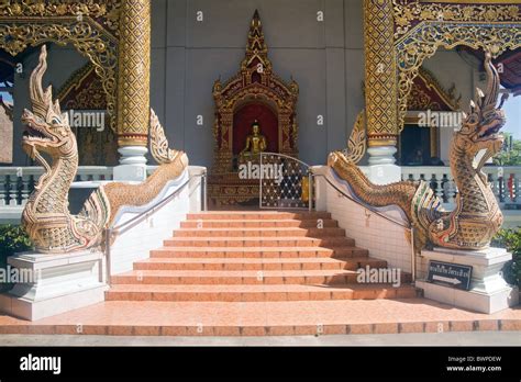 Wat Phra Singh Stock Photo - Alamy