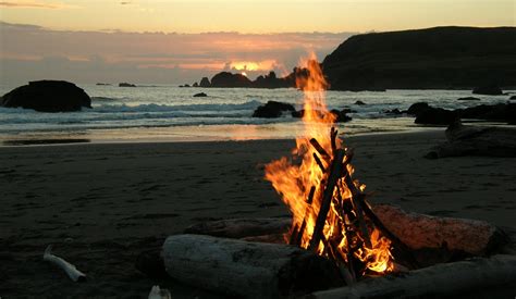 California Beaches for Bonfires - California Beaches