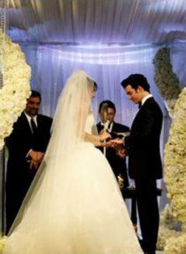 Kevin & Danielle at the Altar - kevin jonas wedding - dancer08