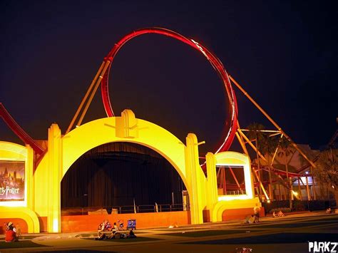 Hollywood Rip Ride Rockit By Night | Parkz - Theme Parks