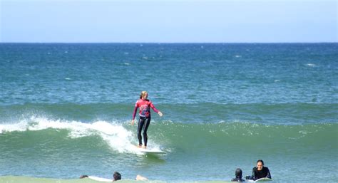 Learn to surf in Cape Town, a beginners guide