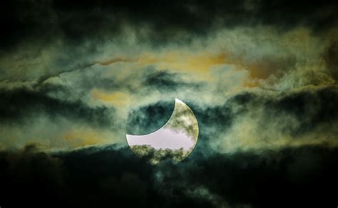 HD wallpaper: solar eclipse 3D wallpaper, eclipse, sun and moon, solar ...