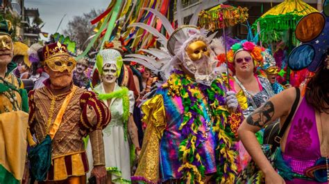 New Orleans prohibiting Mardi Gras parades in 2021 | FOX 11 Los Angeles