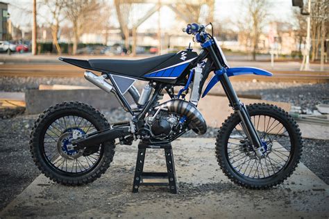 “The Blue Duck”: Custom Yamaha YZ125 by Max Miille – BikeBound