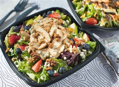 6 Best Fast-Food Salads in America in 2021 — Eat This Not That