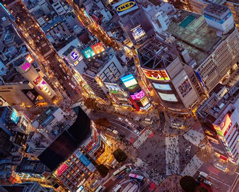 Aerial view of Shibuya crossing : r/japanpics