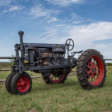 The Regular was the first Farmall and, for that matter, the first ...