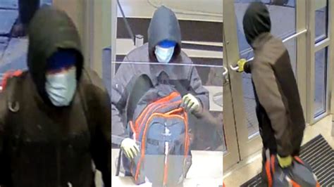 Man robs West Side Chicago bank: FBI | FOX 32 Chicago